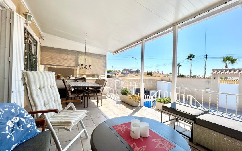 Revente - Villa -
Torrevieja - La Siesta