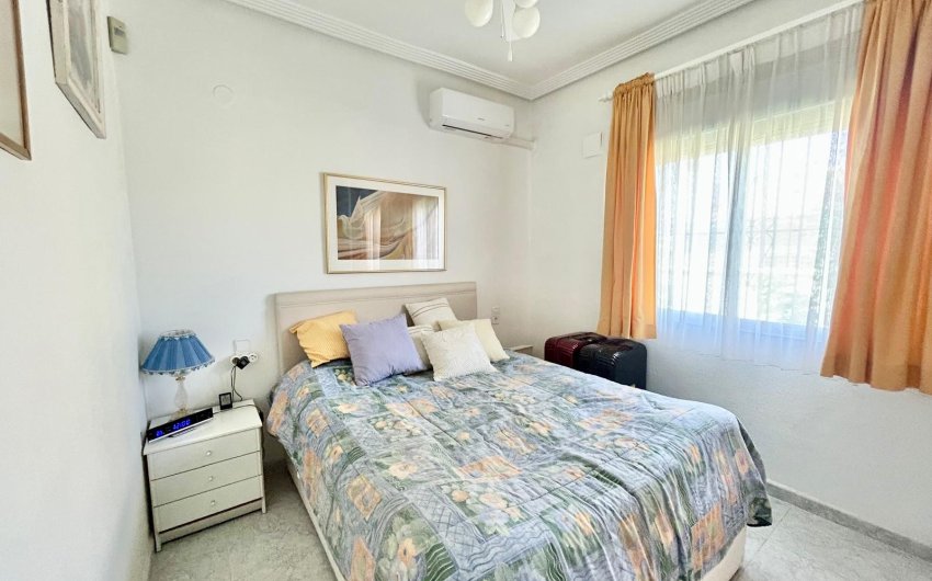 Revente - Villa -
Torrevieja - La Siesta