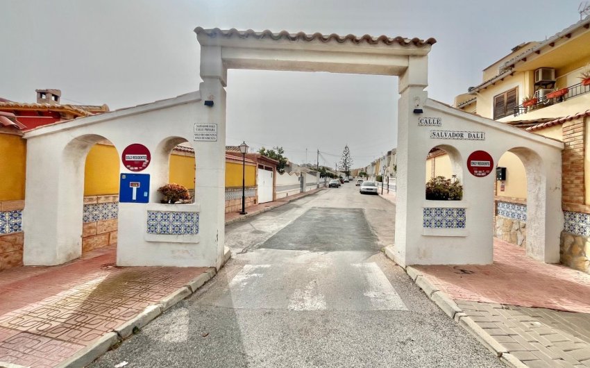 Revente - Villa -
Torrevieja - Los Balcones - Los Altos del Edén