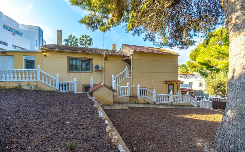 Revente - Villa -
Torrevieja - Los Balcones