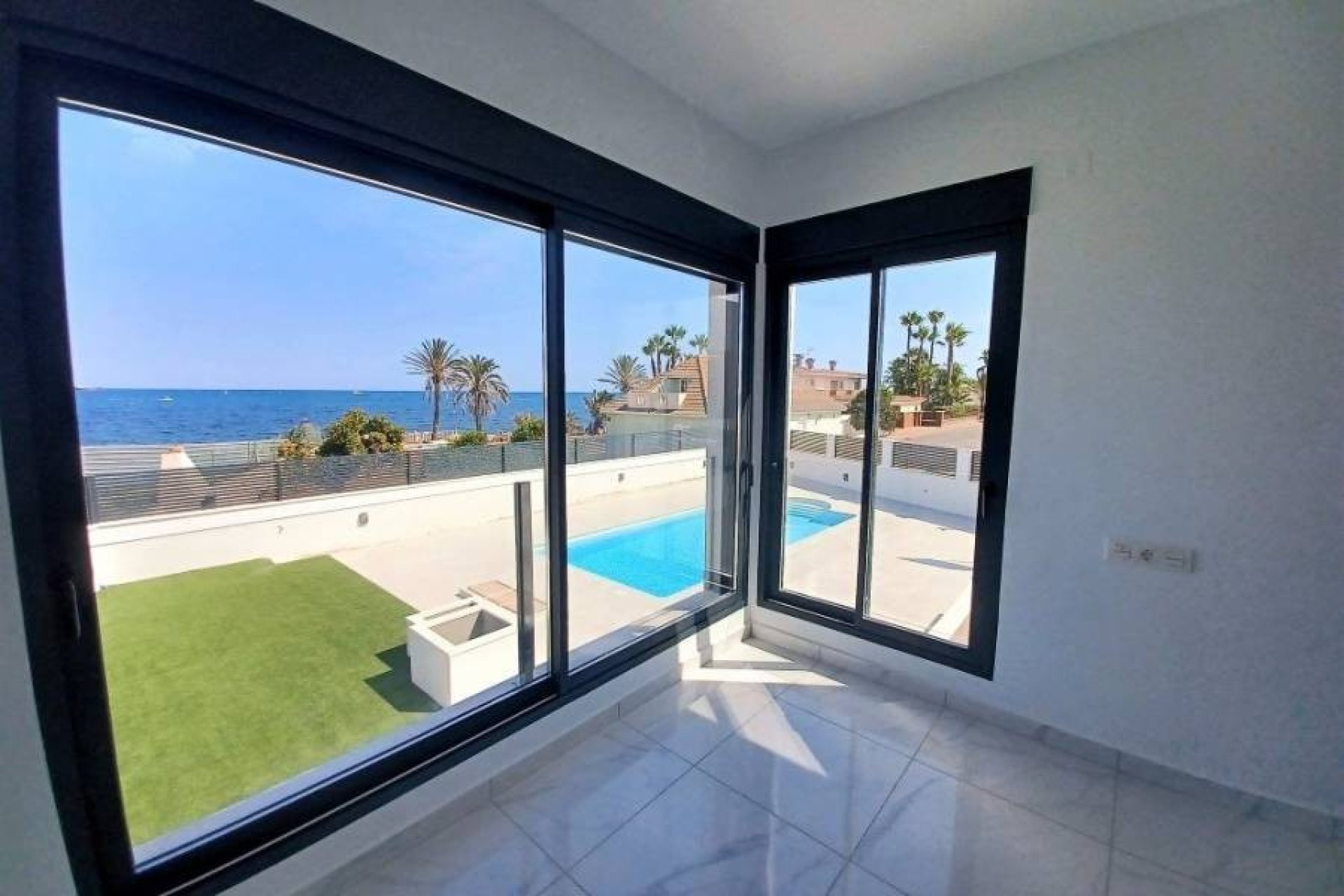 Revente - Villa -
Torrevieja - Los Balcones