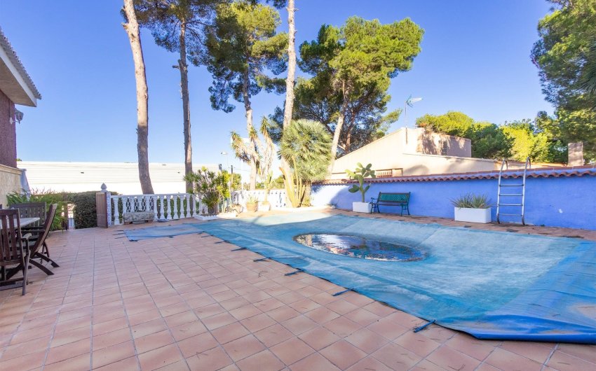 Revente - Villa -
Torrevieja - Los Balcones