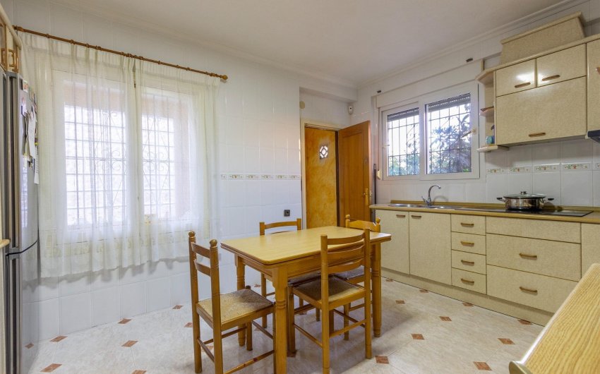 Revente - Villa -
Torrevieja - Los Balcones