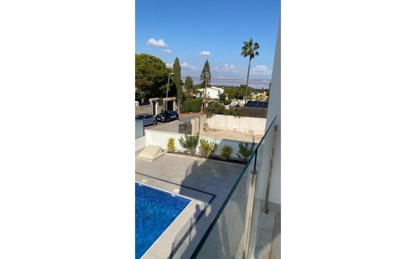 Revente - Villa -
Torrevieja - Los Balcones