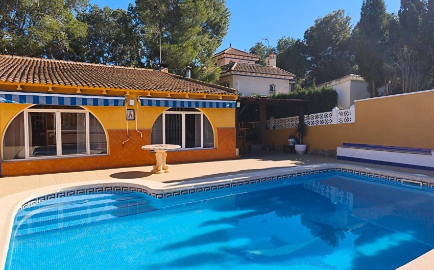 Revente - Villa -
Torrevieja - Los Balcones