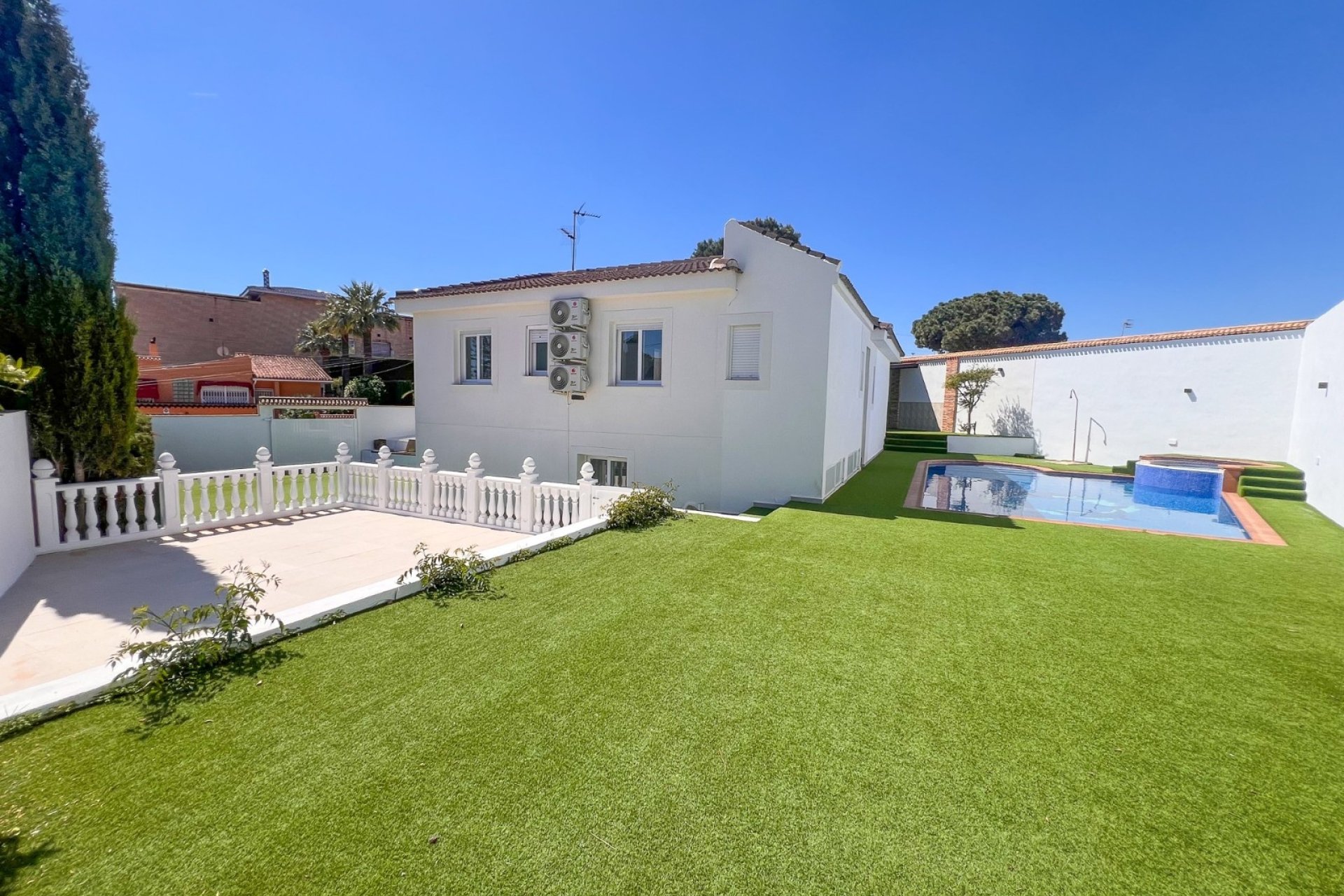 Revente - Villa -
Torrevieja - Los Balcones