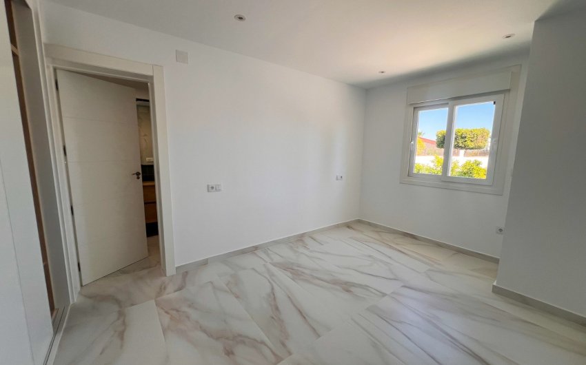Revente - Villa -
Torrevieja - Los Balcones