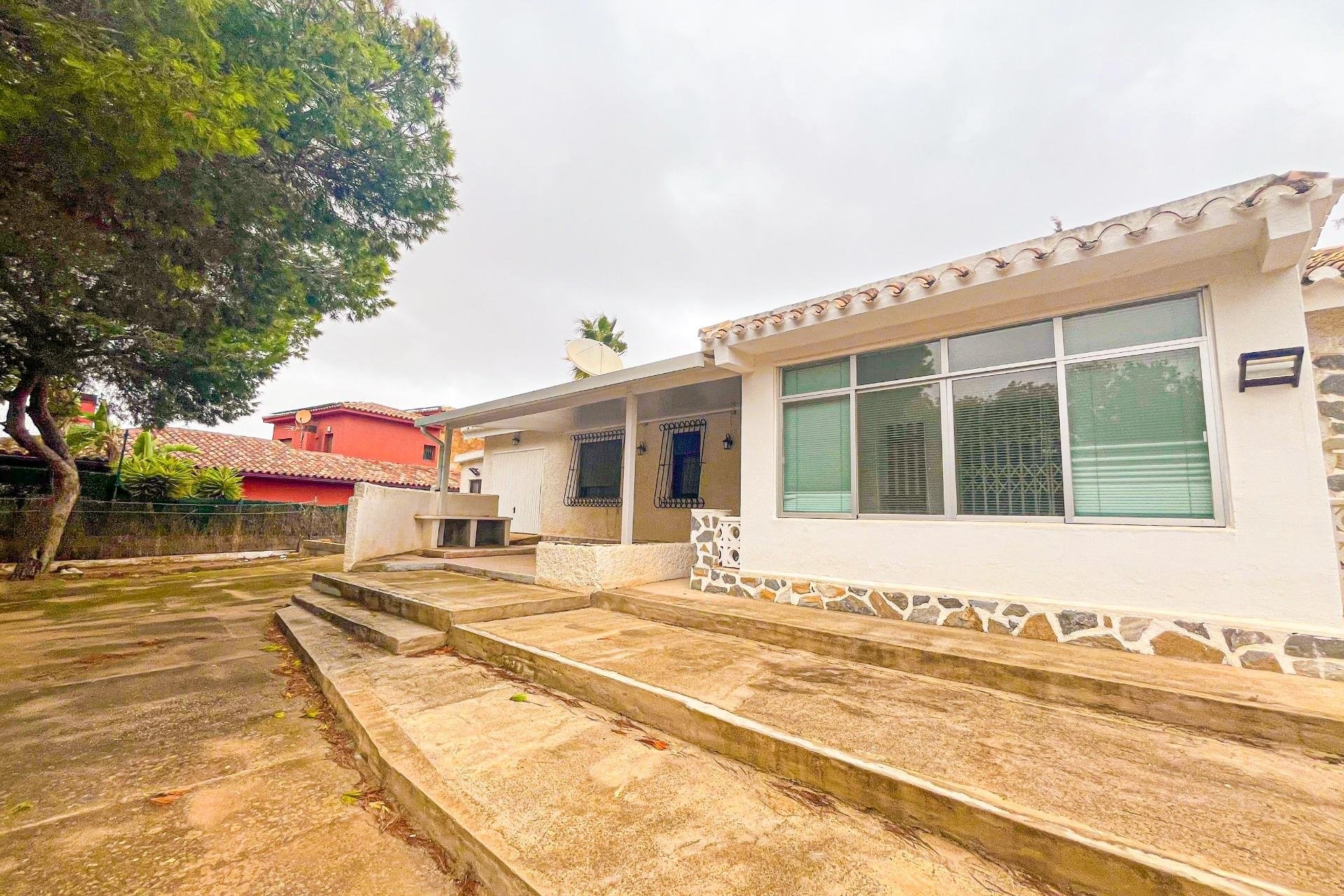 Revente - Villa -
Torrevieja - Los Balcones