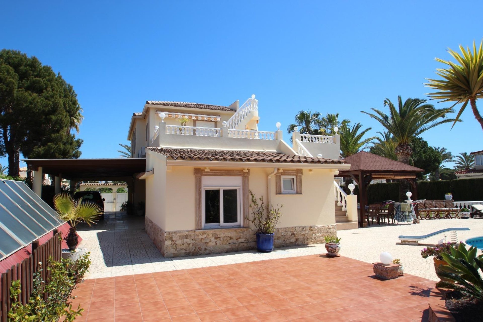 Revente - Villa -
Torrevieja - Punta Prima