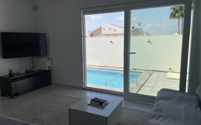Revente - Villa -
Torrevieja - San Luis