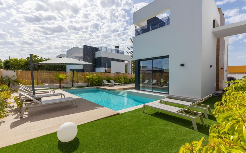 Revente - Villa -
Torrevieja - Torreta Florida