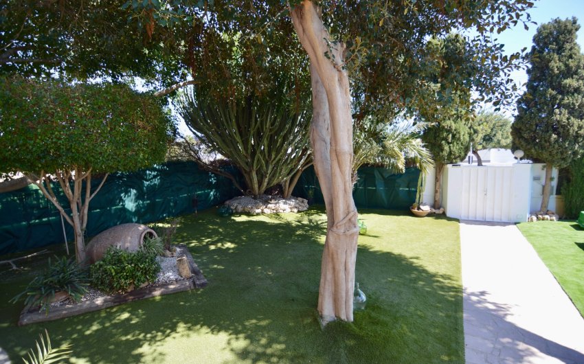 Revente - Villa -
Torrevieja - Torreta