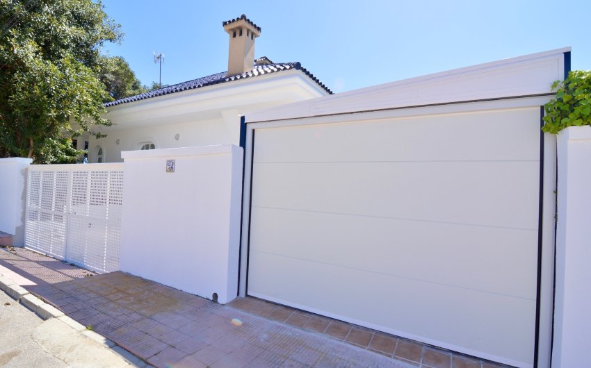 Revente - Villa -
Torrevieja - Torreta