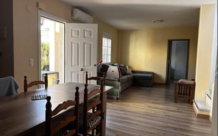 Revente - Villa -
Torrevieja