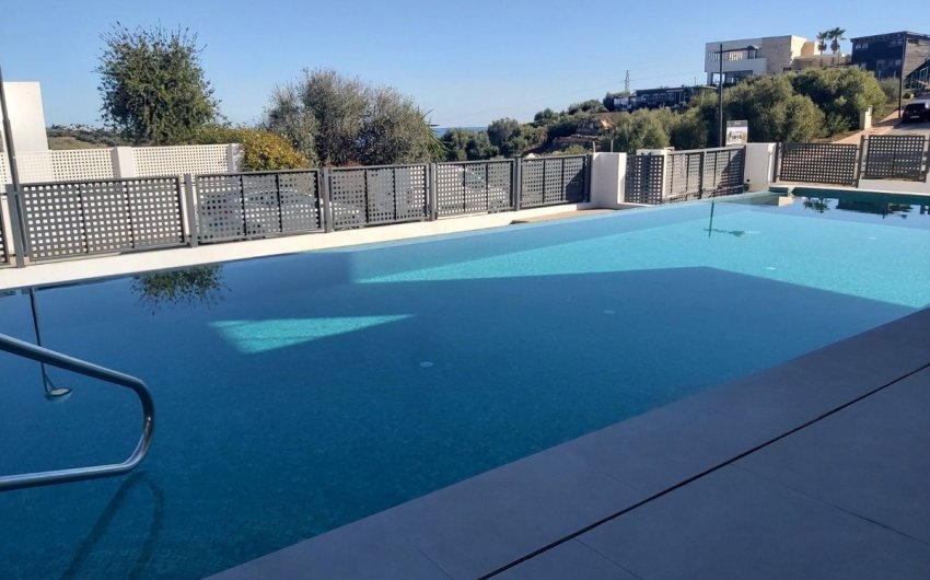 Revente - Villa -
Valle Romano Golf - Inland