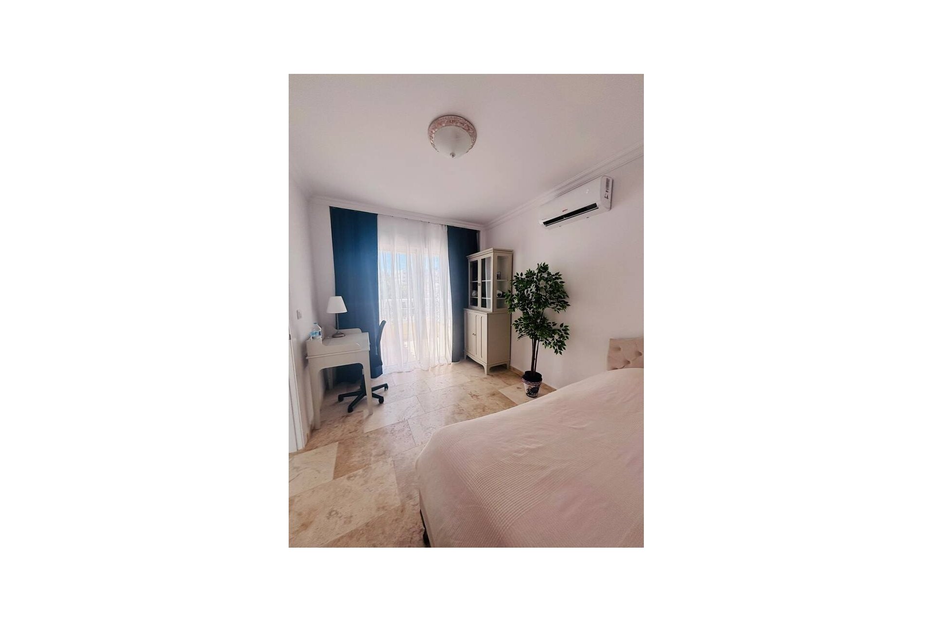 Revente - Villa -
Villamartin - Costa Blanca
