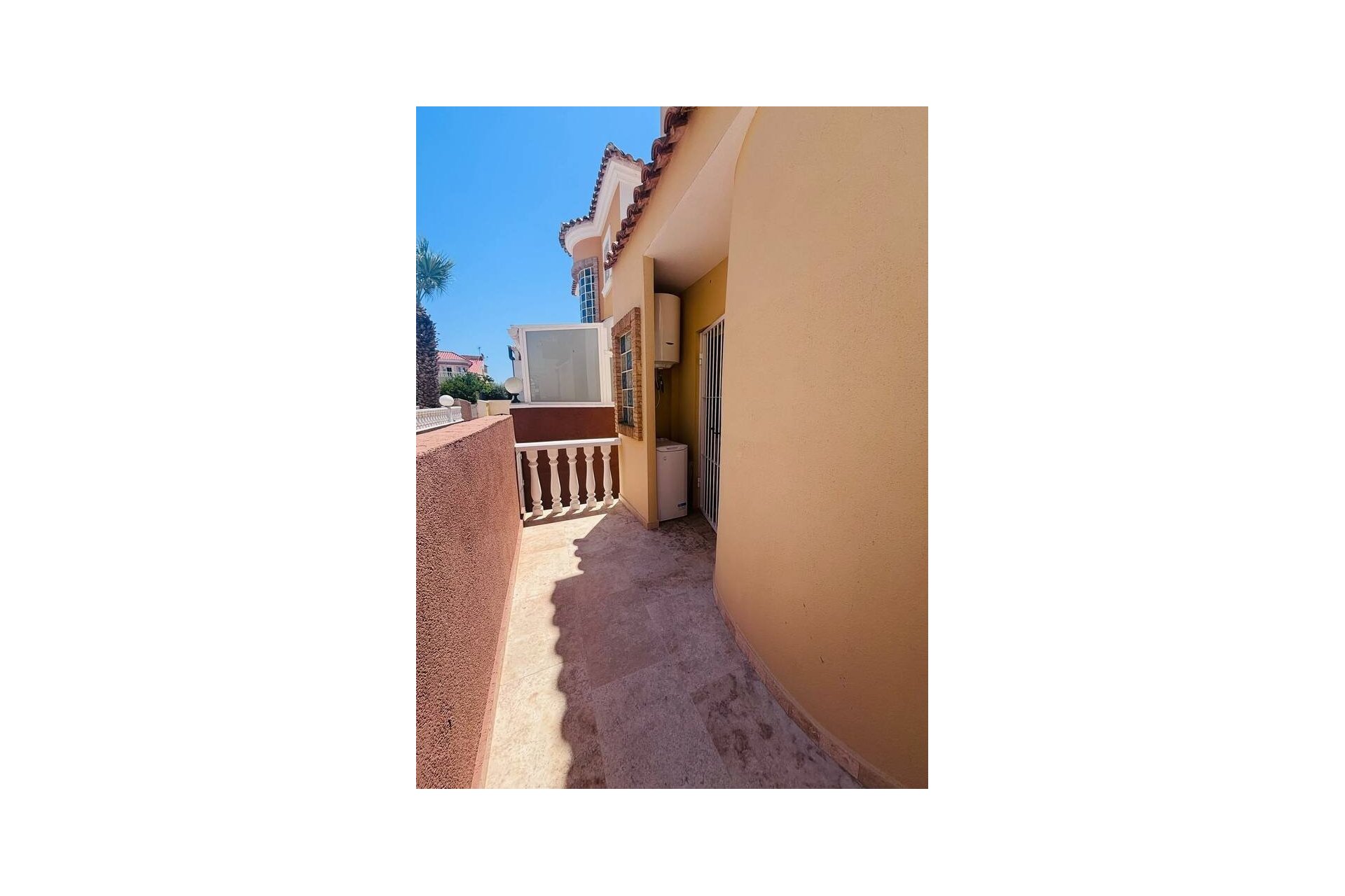 Revente - Villa -
Villamartin - Costa Blanca