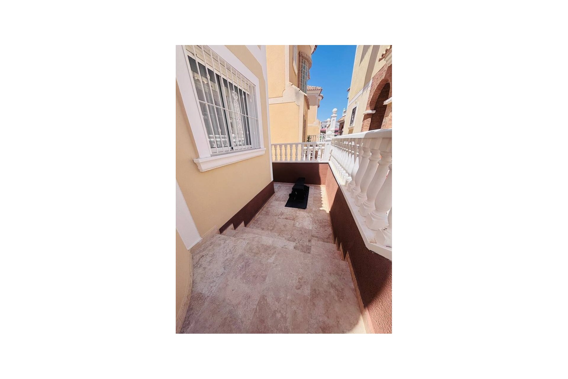 Revente - Villa -
Villamartin - Costa Blanca