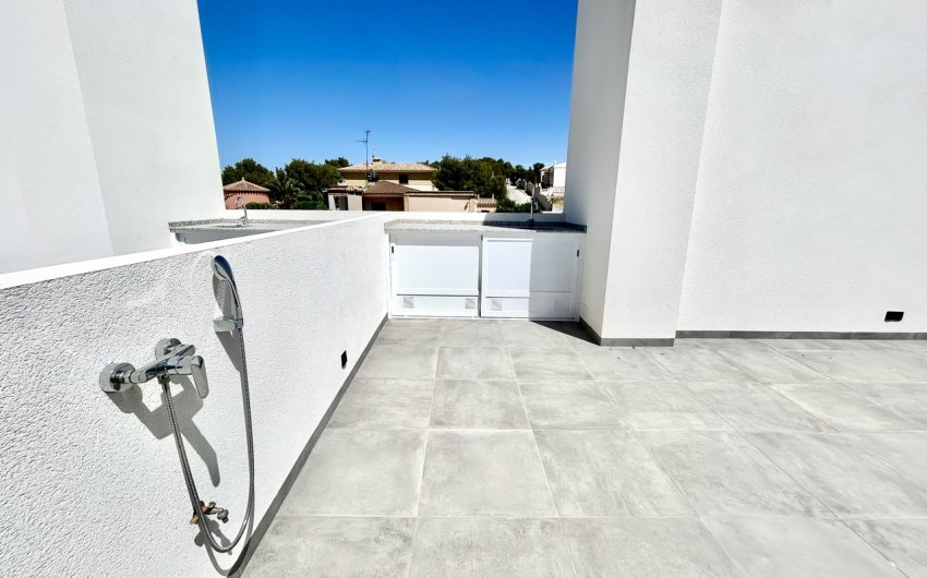 Revente - Villa -
Villamartin - Costa Blanca