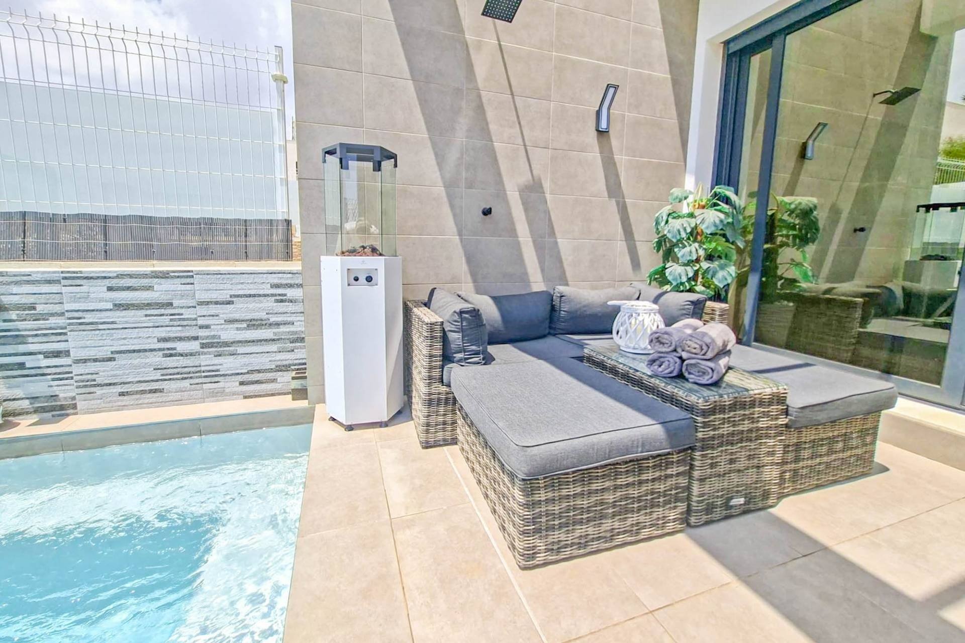 Revente - Villa -
Villamartin - Costa Blanca