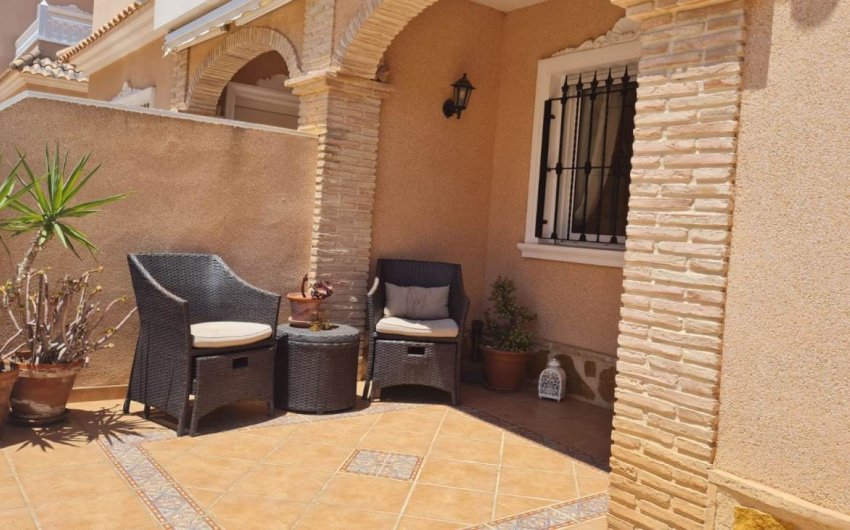 Revente - Villa -
Villamartin - Costa Blanca