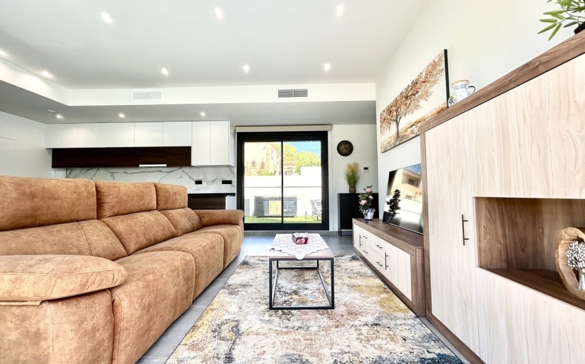 Revente - Villa -
Villamartin - Costa Blanca