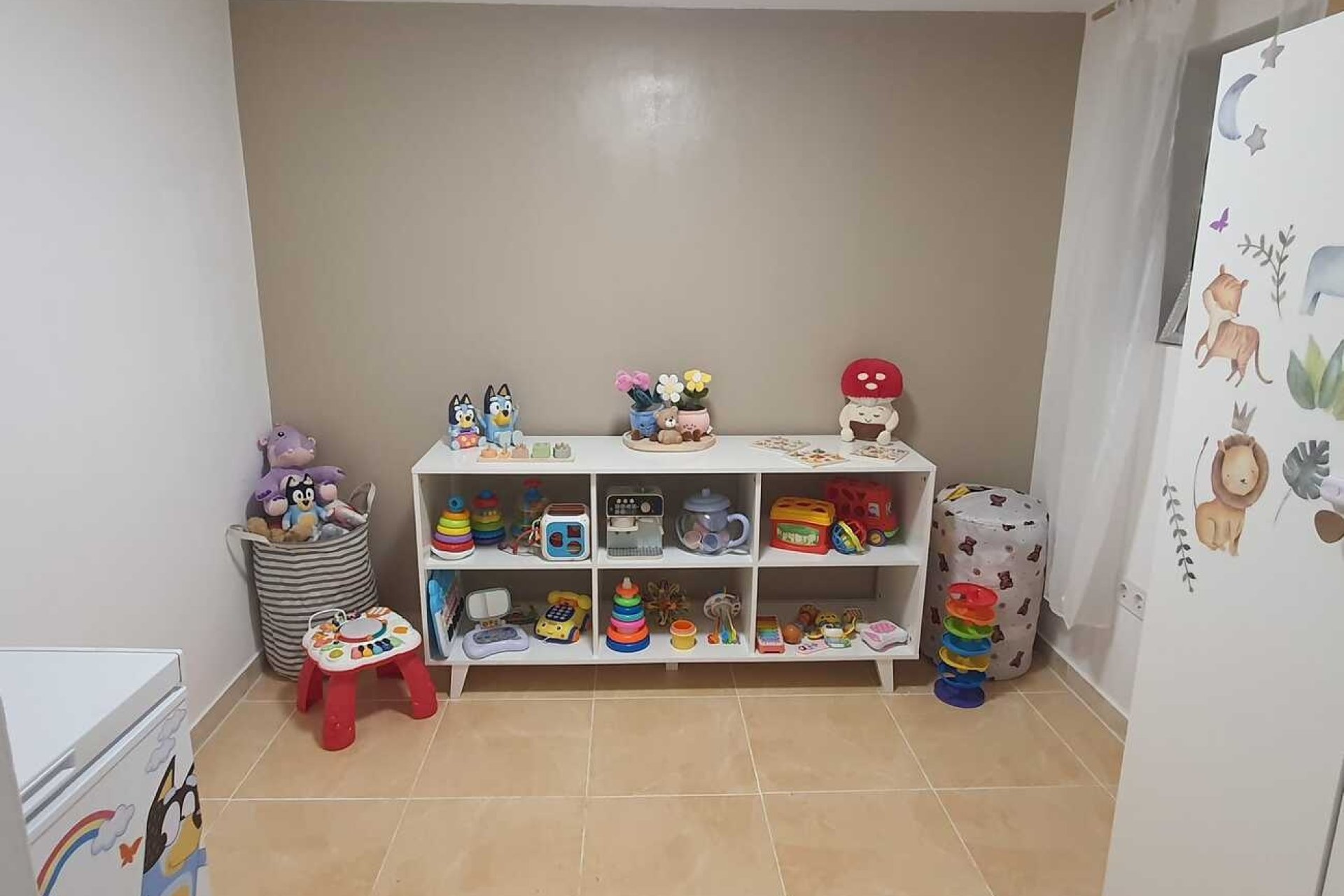 Revente - Villa -
Villamartin - Costa Blanca