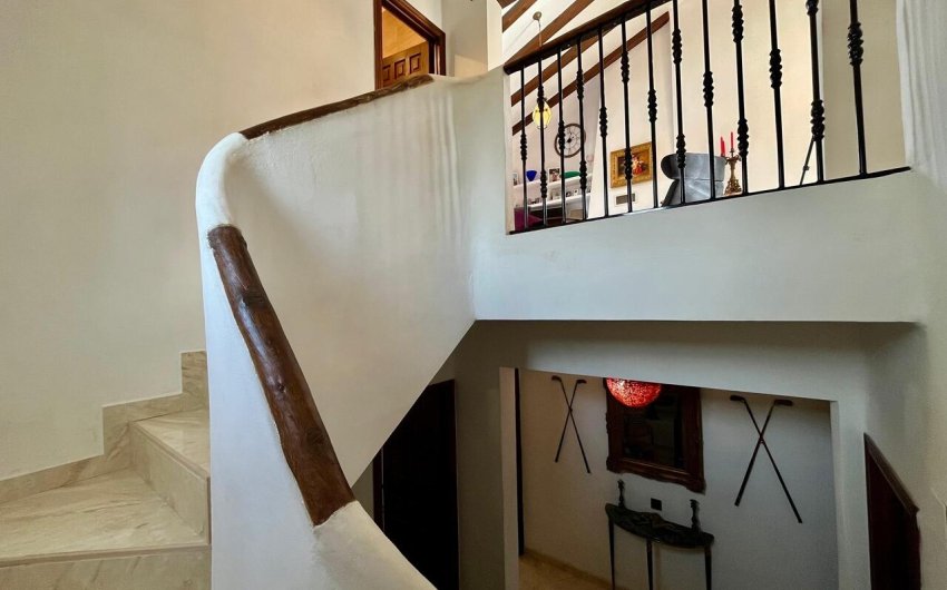 Revente - Villa -
Villamartin - Costa Blanca