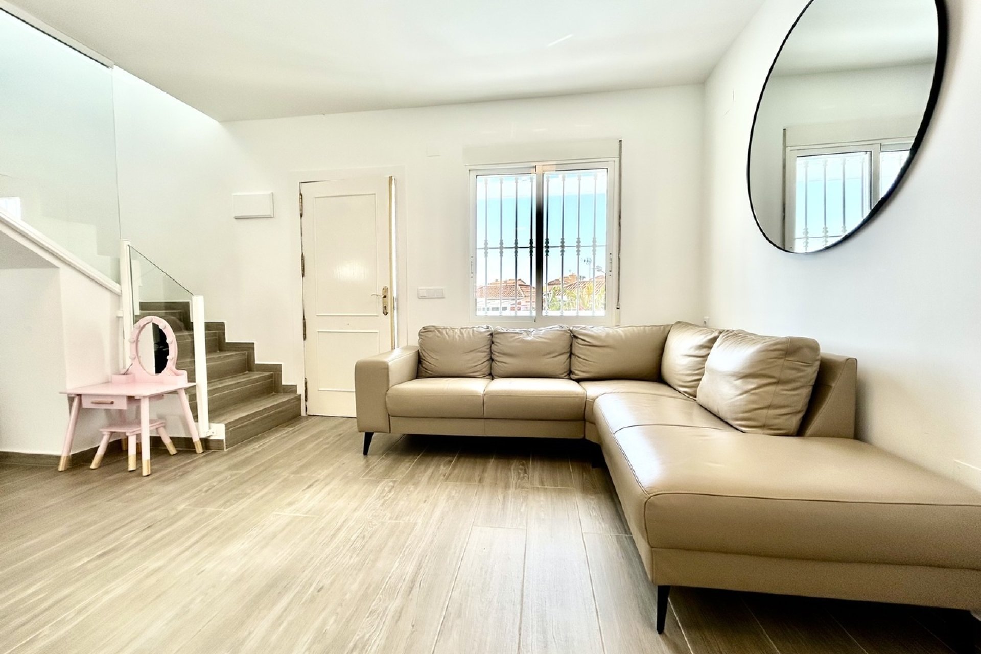 Revente - Villa -
Villamartin - Costa Blanca