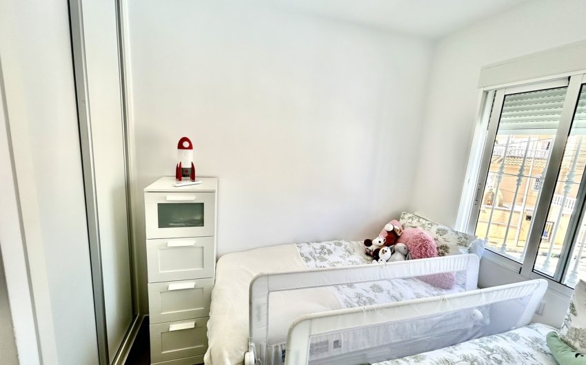 Revente - Villa -
Villamartin - Costa Blanca