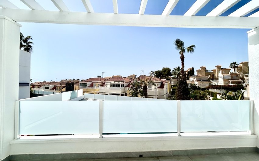 Revente - Villa -
Villamartin - Costa Blanca