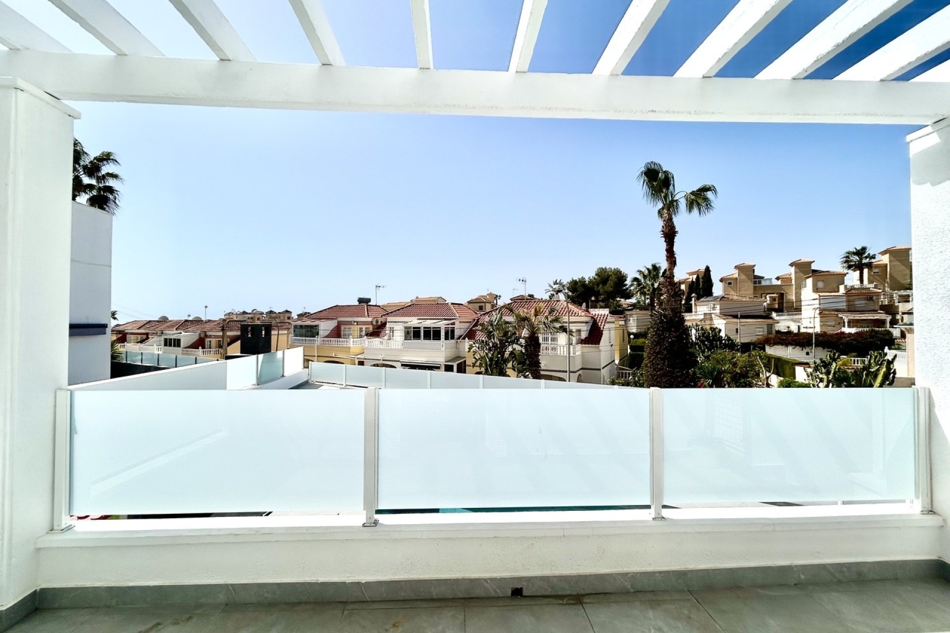 Revente - Villa -
Villamartin - Costa Blanca