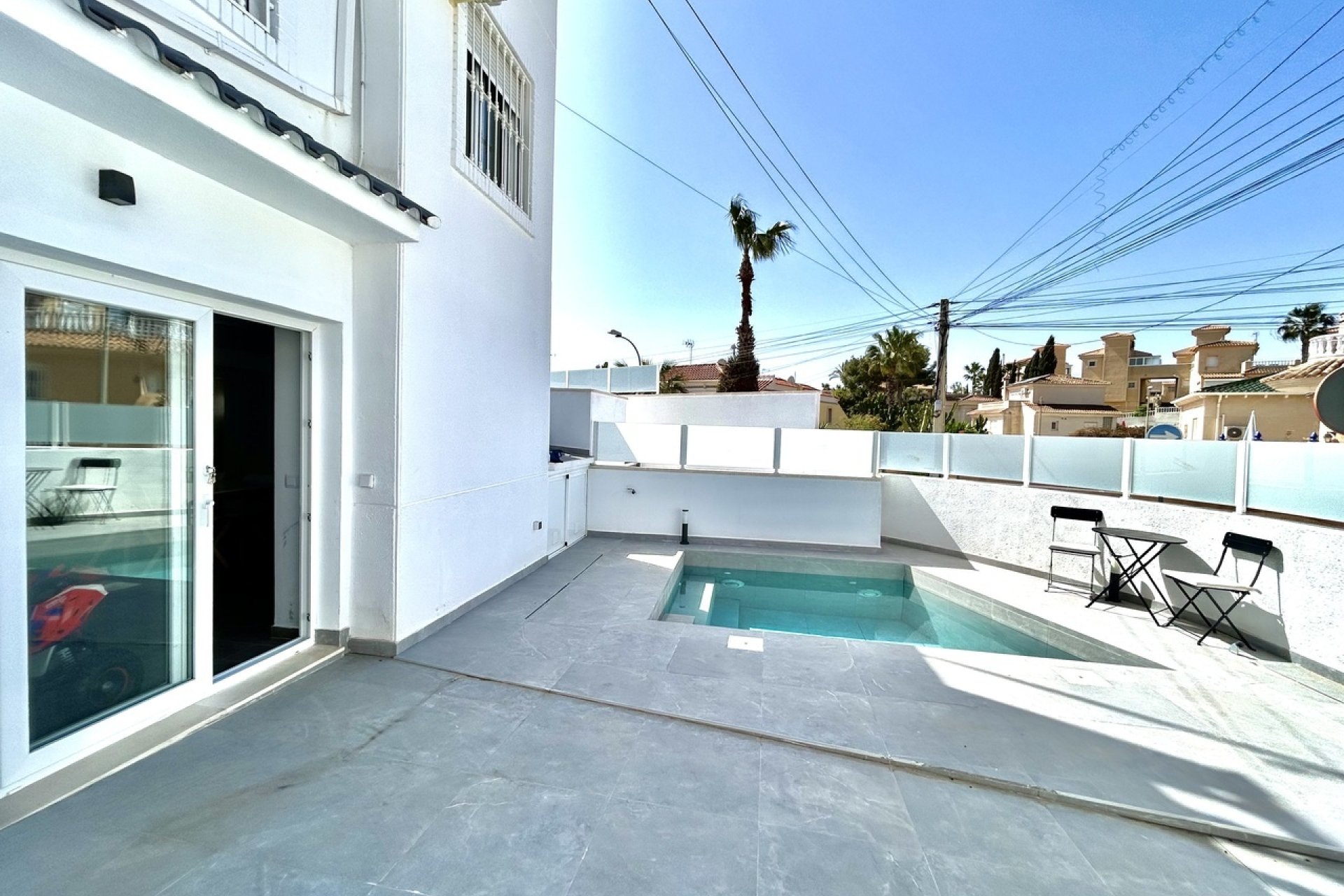 Revente - Villa -
Villamartin - Costa Blanca