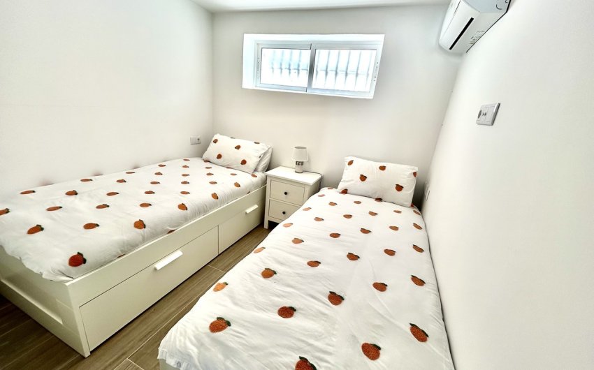Revente - Villa -
Villamartin - Costa Blanca