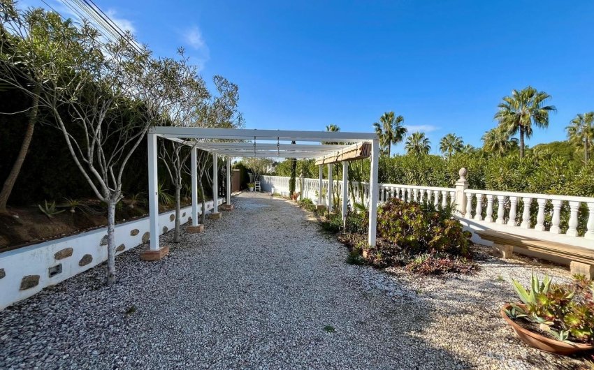 Revente - Villa -
Villamartin - Costa Blanca
