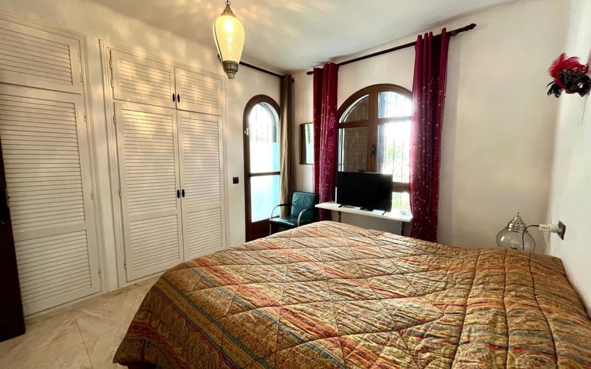 Revente - Villa -
Villamartin - Costa Blanca