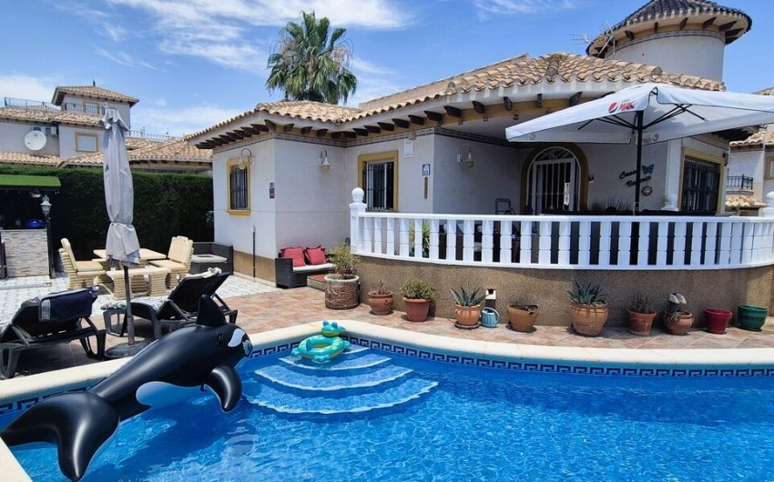 Revente - Villa -
Villamartin - Costa Blanca