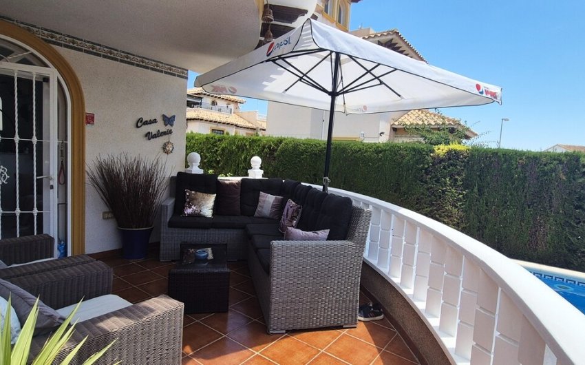 Revente - Villa -
Villamartin - Costa Blanca