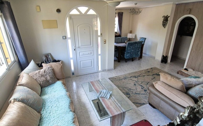 Revente - Villa -
Villamartin - Costa Blanca