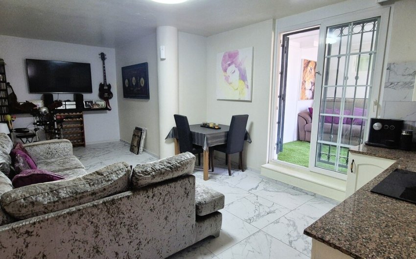 Revente - Villa -
Villamartin - Costa Blanca