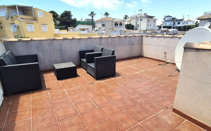 Revente - Villa -
Villamartin - Costa Blanca