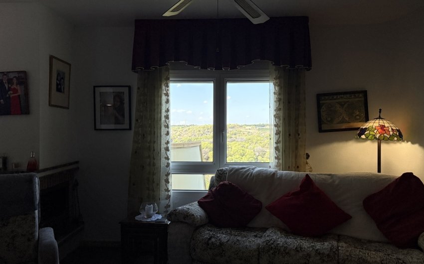 Revente - Villa -
Villamartin - Costa Blanca