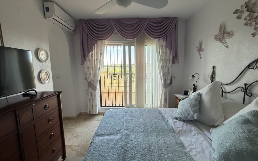 Revente - Villa -
Villamartin - Costa Blanca