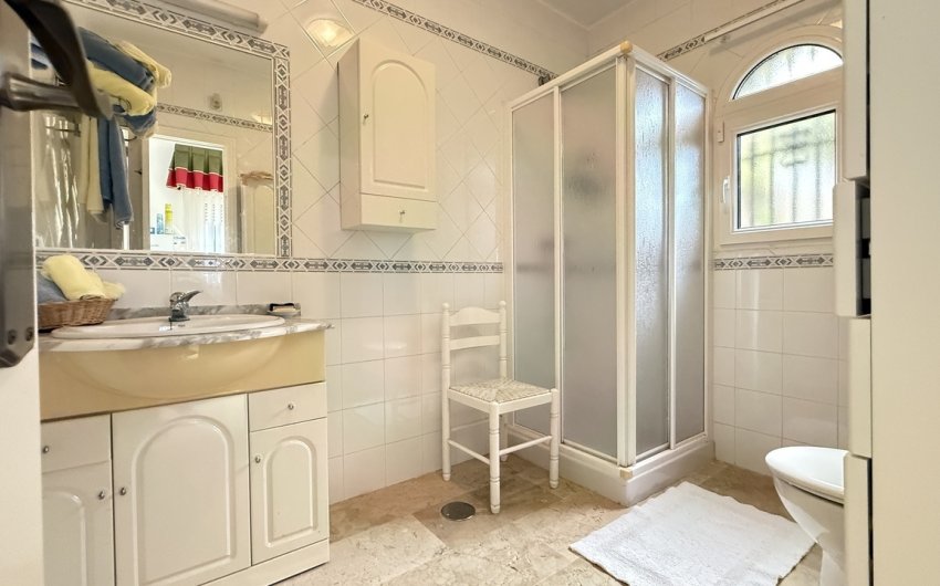 Revente - Villa -
Villamartin - Costa Blanca