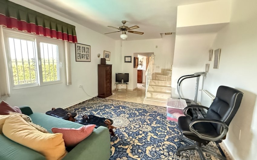 Revente - Villa -
Villamartin - Costa Blanca