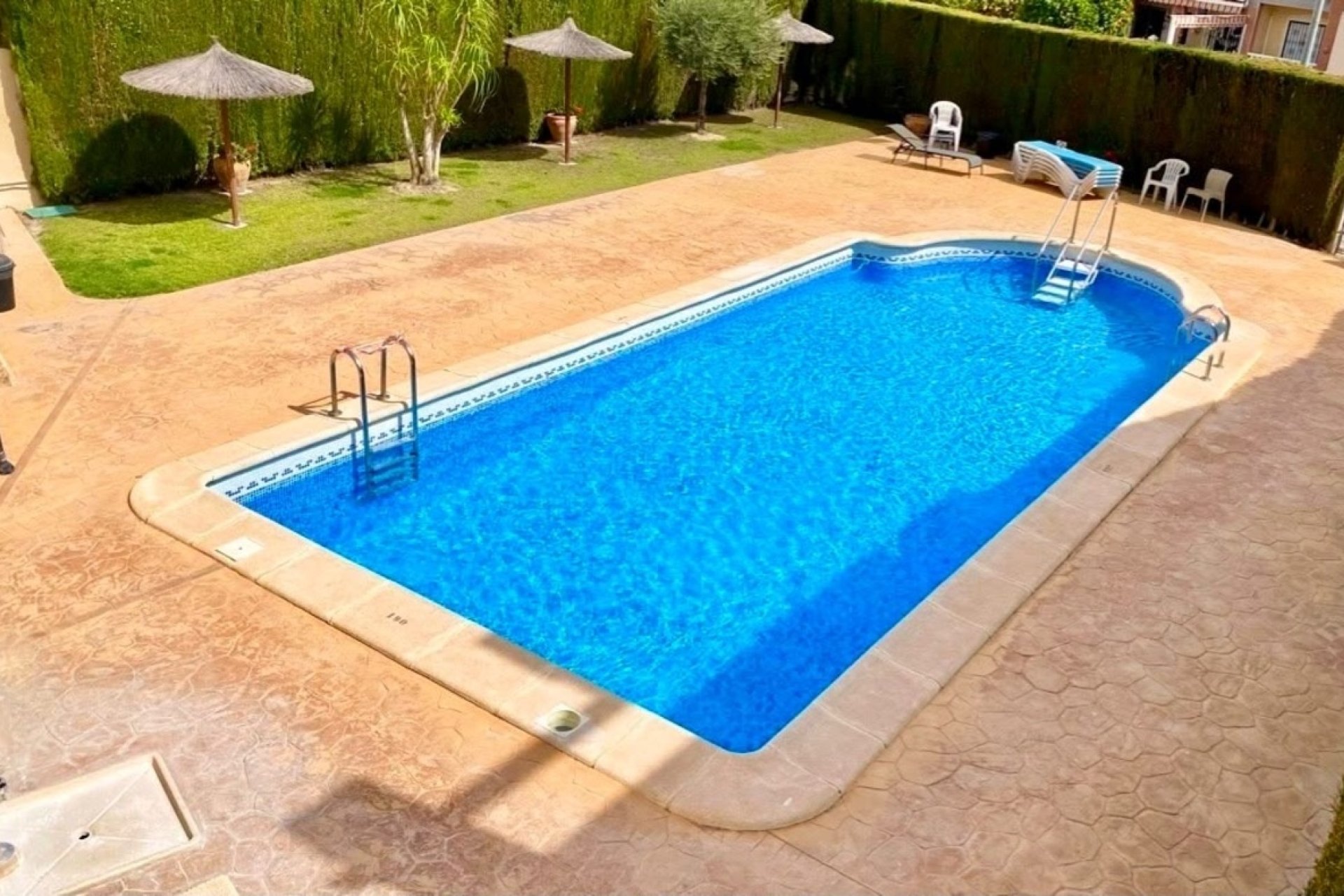 Revente - Villa -
Villamartin - Costa Blanca
