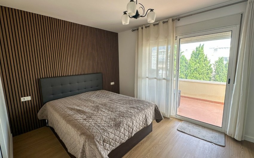 Revente - Villa -
Villamartin - Costa Blanca