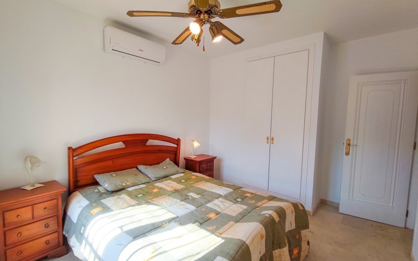 Revente - Villa -
Villamartin - Costa Blanca