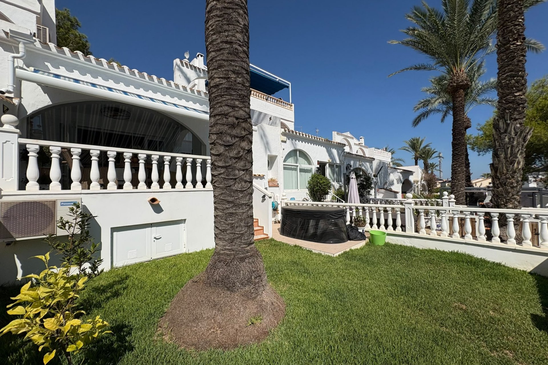 Revente - Villa -
Villamartin - Costa Blanca