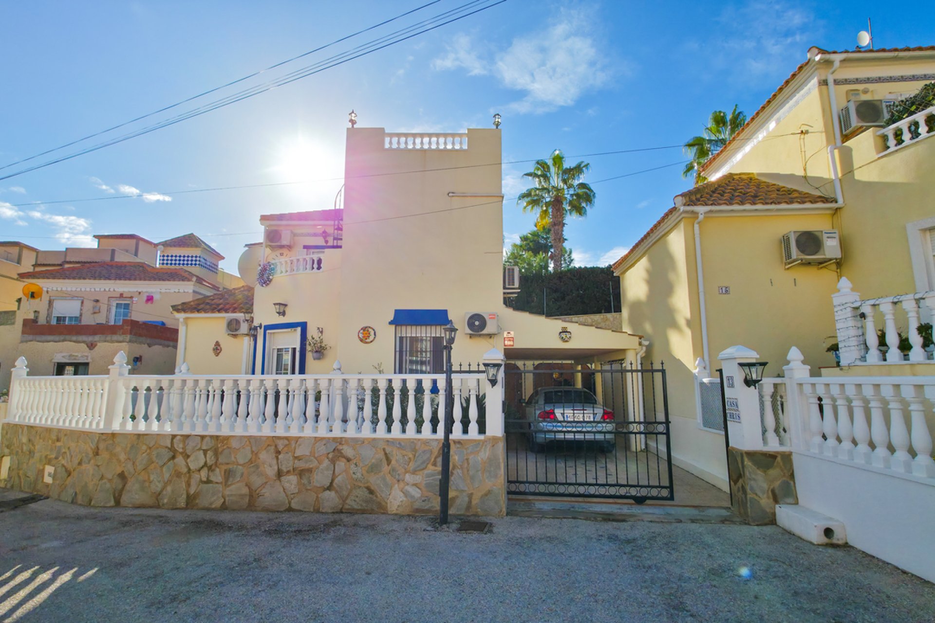 Revente - Villa -
Villamartin - Costa Blanca